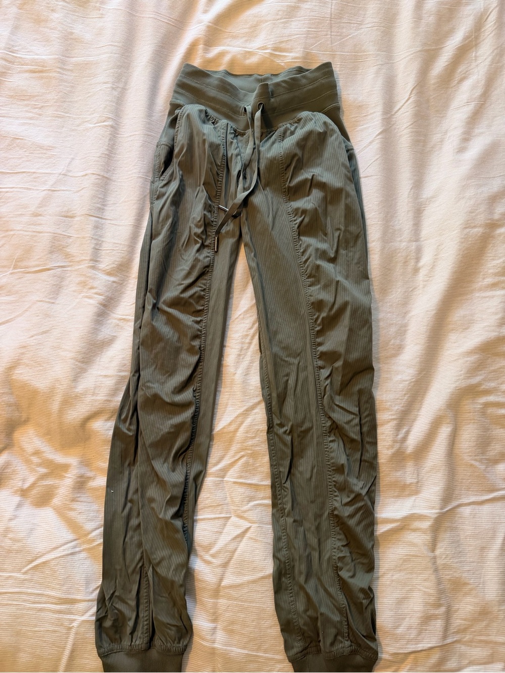 Lululemon dance studio joggers - Picture 2 of 6